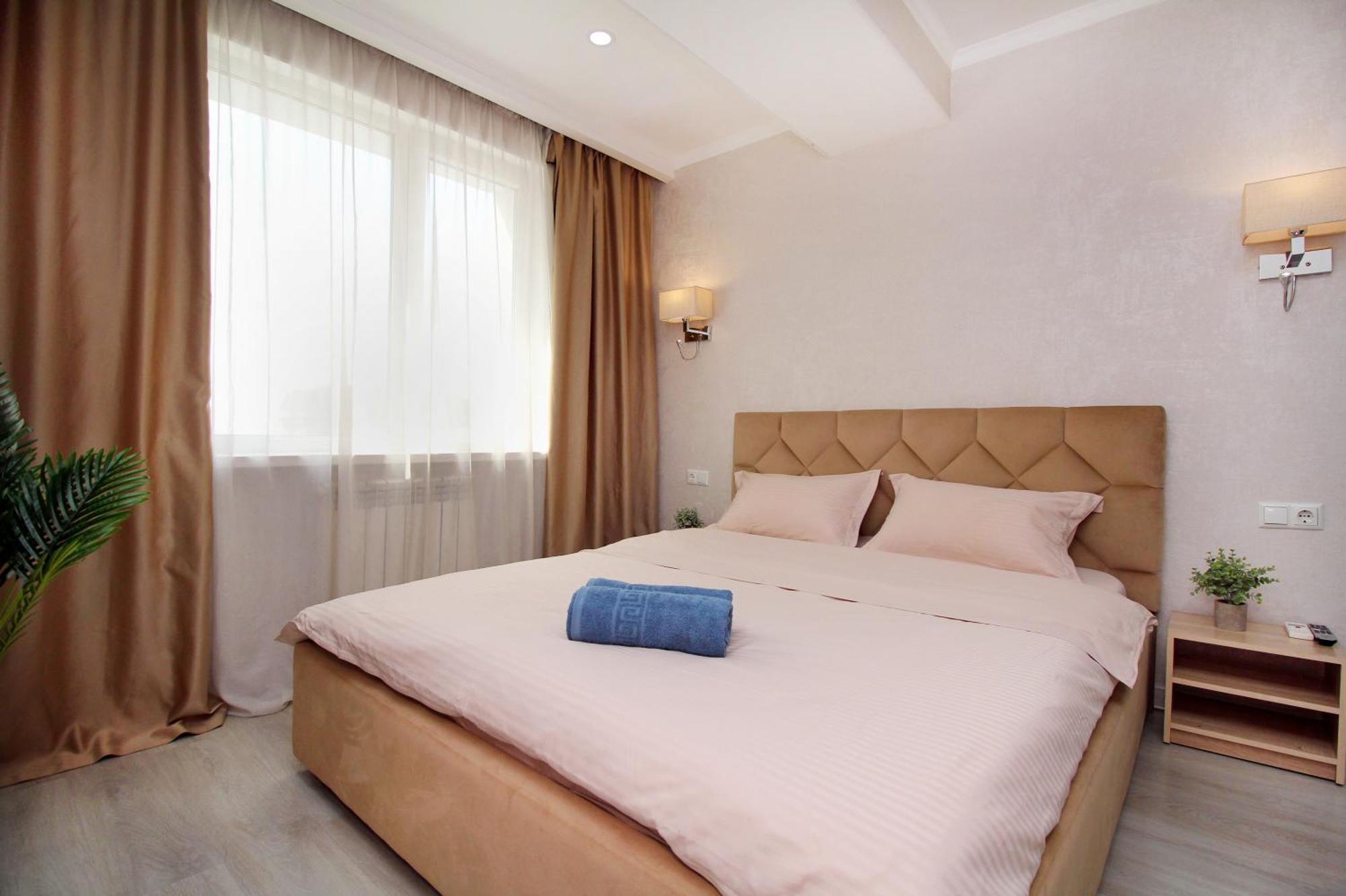 Almaty Cozy Apart Hotel Esterno foto